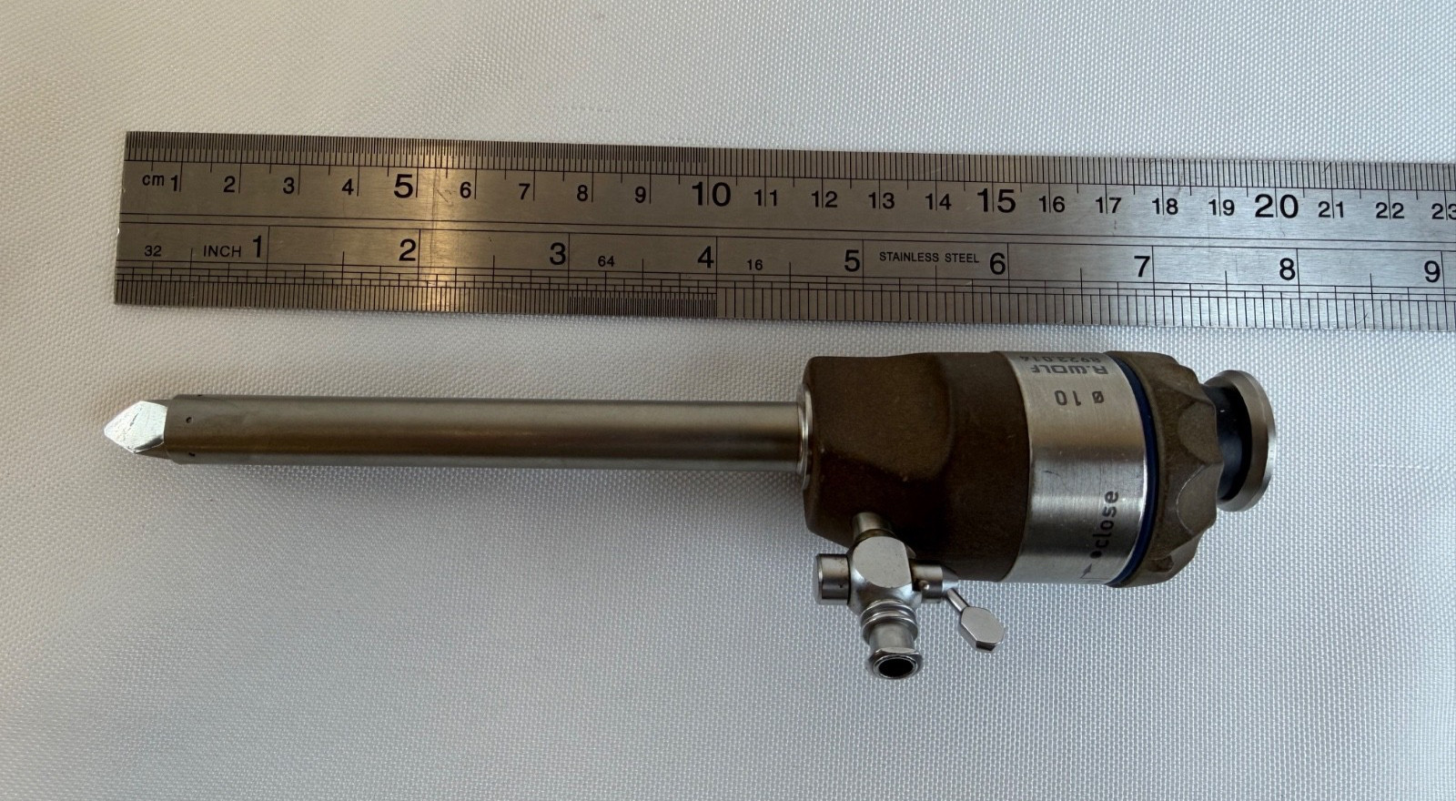 R. Wolf Surgical 8923.014 10mm Metal Cannula w/ 8923.123 Pyramidal Tip Trocar