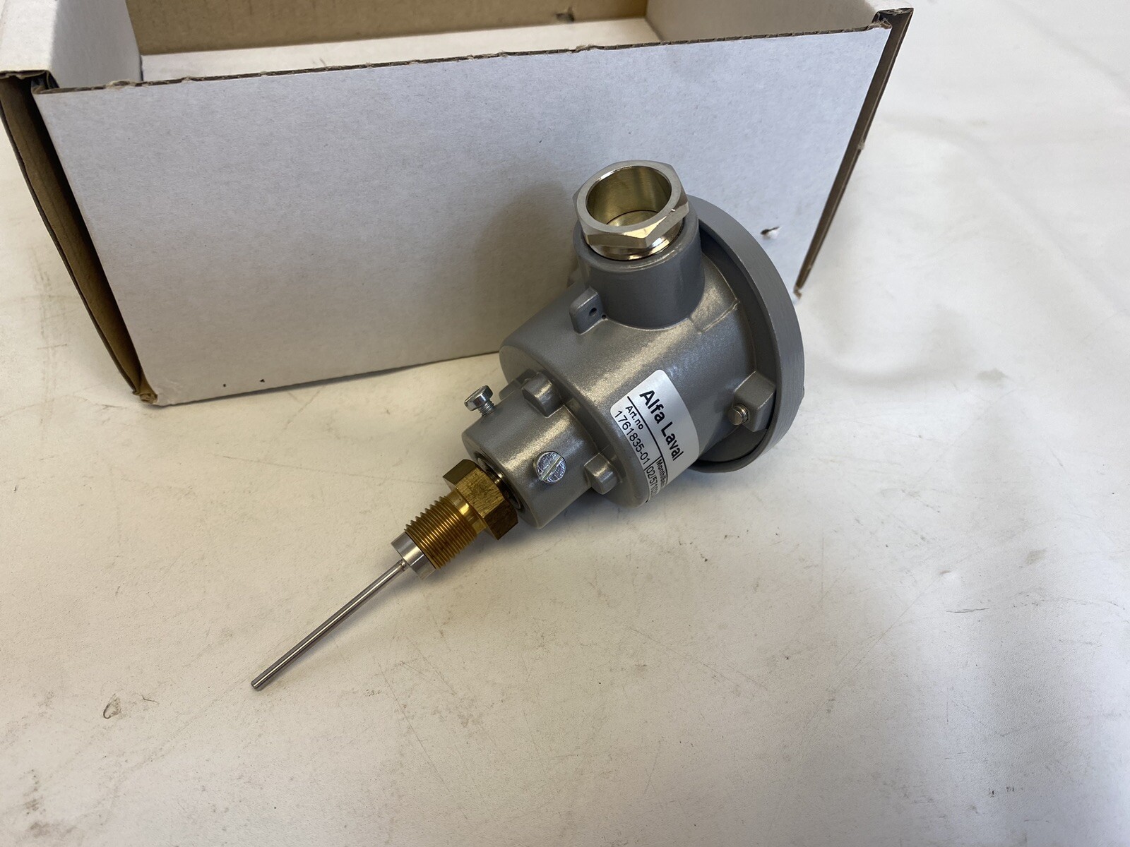 ALFA LAVAL 1761835-01 Thermal Resistor Temperature Sensor -New in Box-