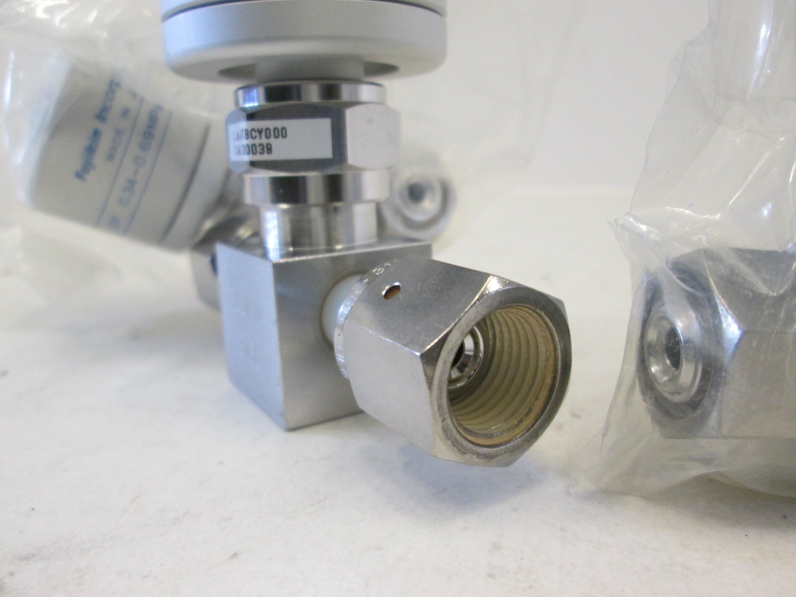 Fujikin, O.P. .34 -.69 MPa Pneumatic Valve, N.O, 316L, 1/4 FVCR, Used, Lot of 3
