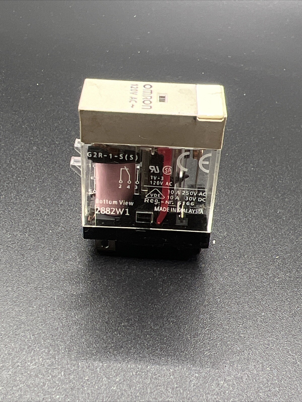 Omron G2r-1-S-Dc24(S) General Purpose Relay, 24V Dc Coil Volts, Square, 5 Pin,