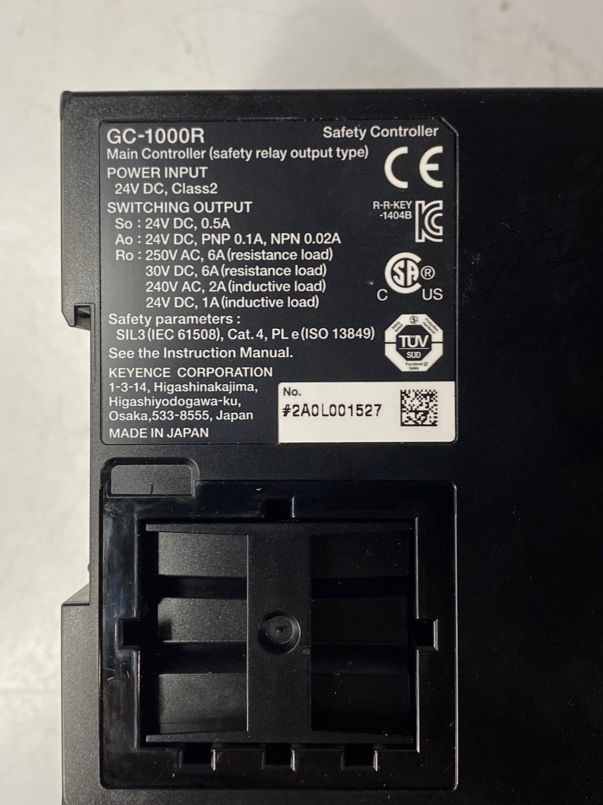 ONE (1) KEYENCE Industrial Safety Controller GC-1000R w/ Cable GL-RCG03S (USED)