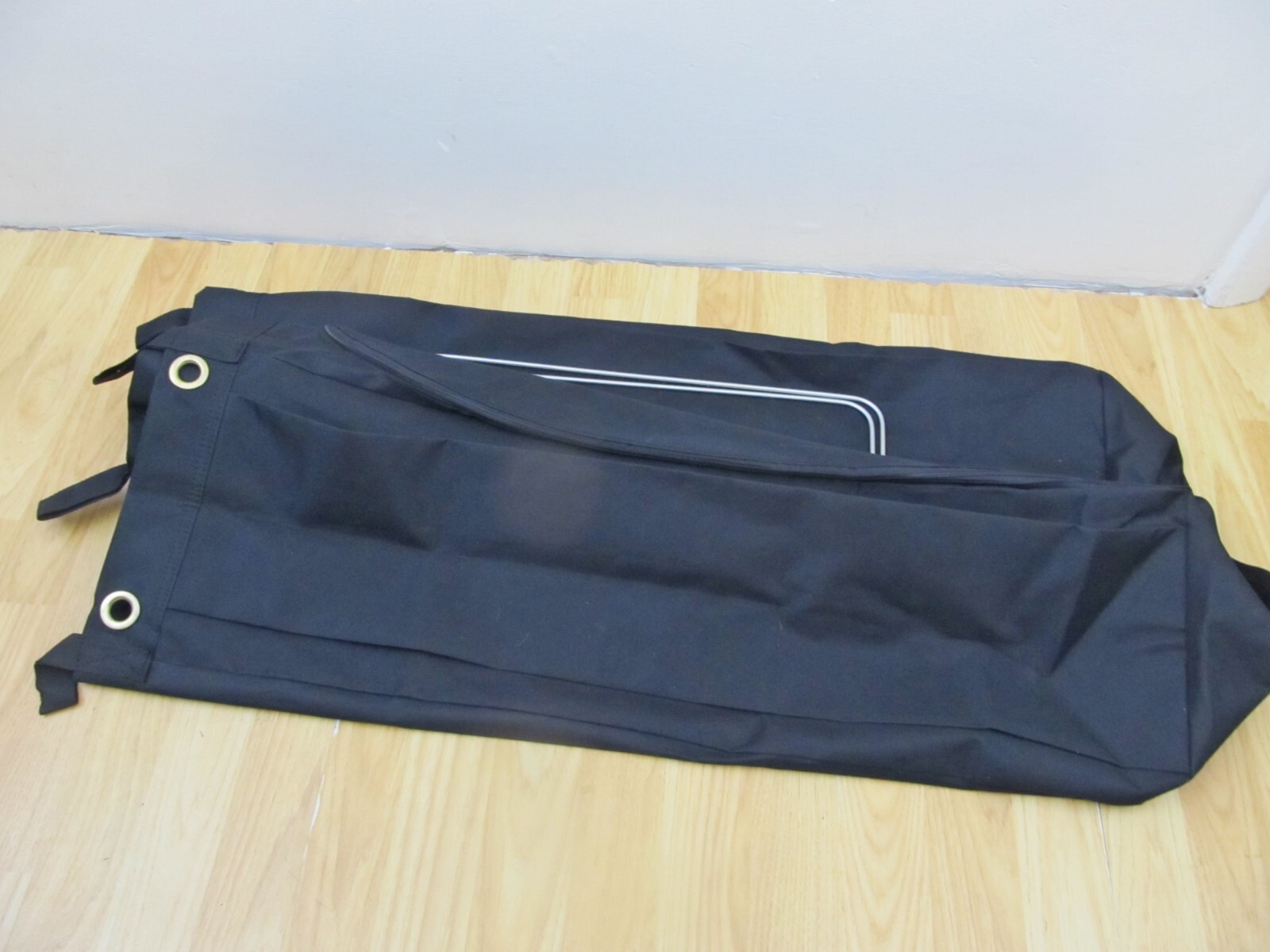 Rubbermaid FG452088BLA Brute Commercial Products Utility Cart Bag w/ Hangers