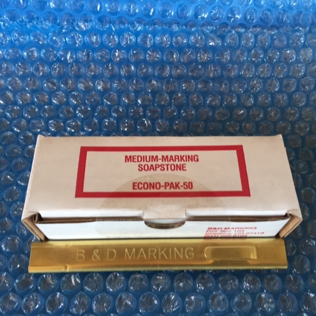 Mediium Marking Soapstone 1/16″ econo pack (50 sticks) & Solid Brass holderMB-50