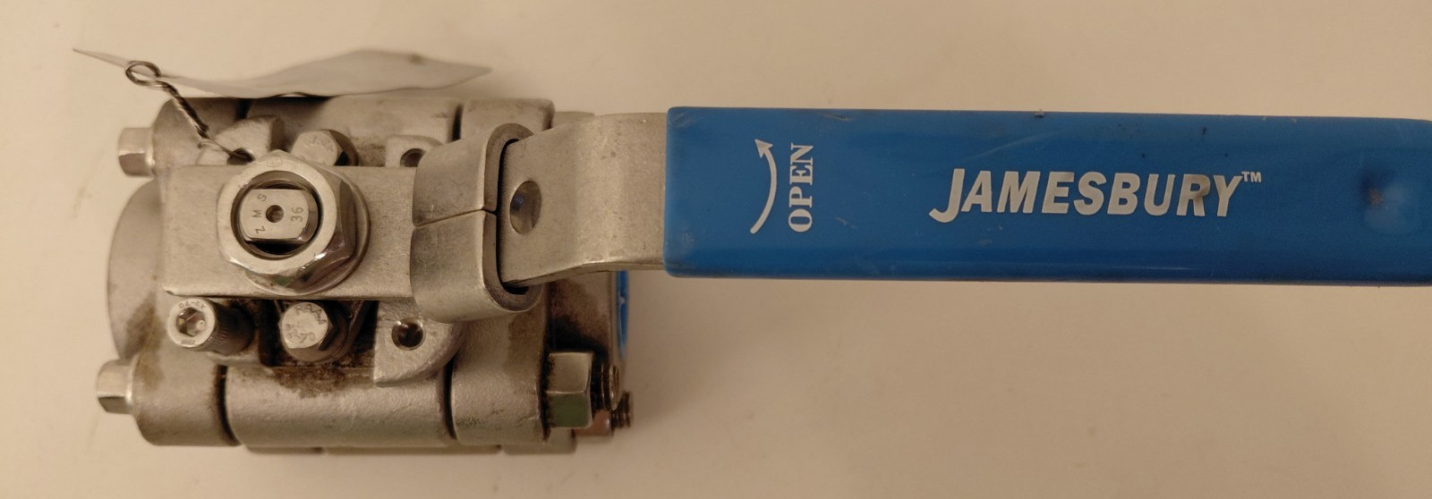 Jamesbury 4BBTG3600XT2 3/4 Inch Ball Valve CF8M, CL800, 7019L Top Grounded