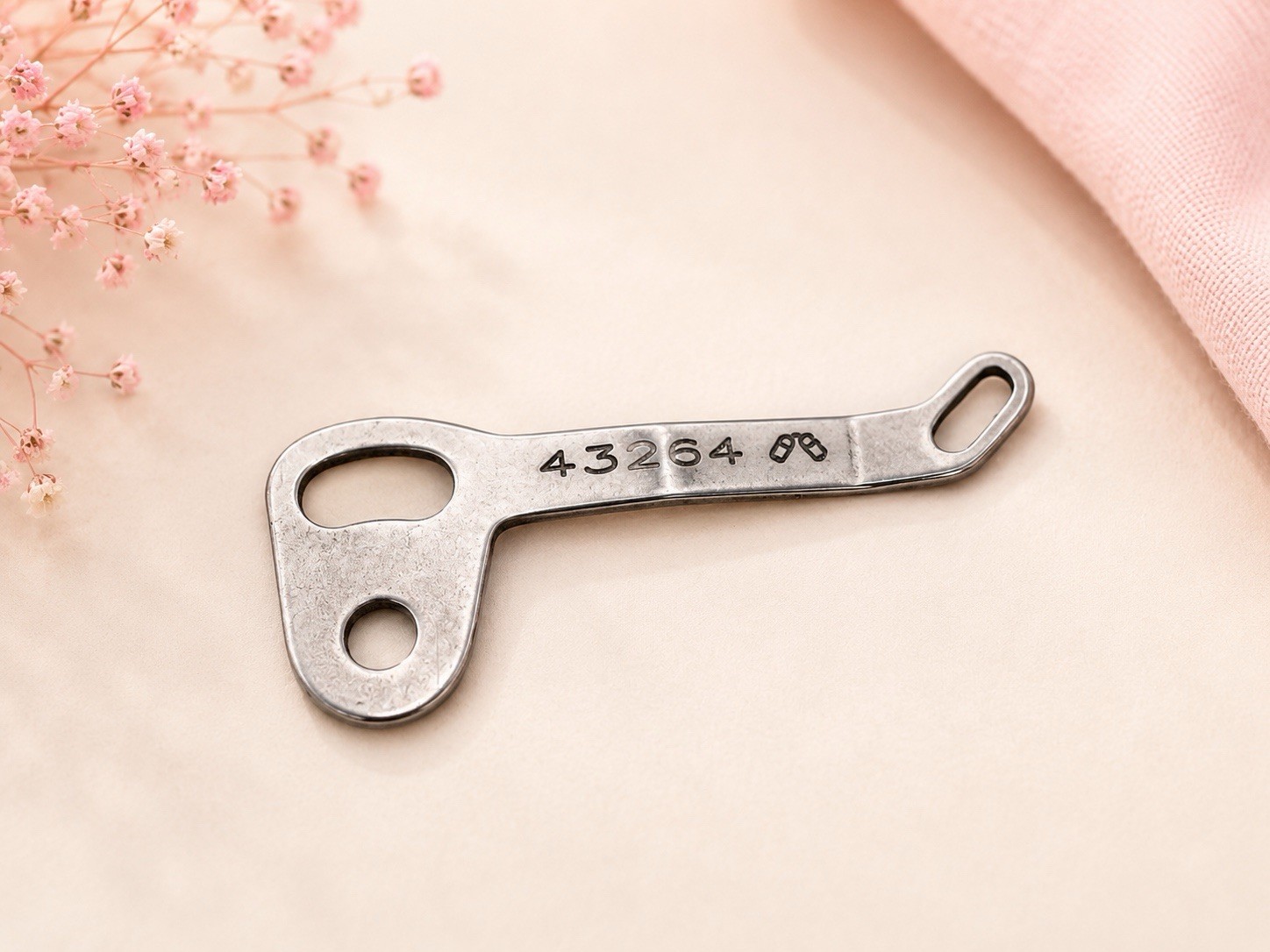 Original Union Special 43200G Thread Eyelet 43264