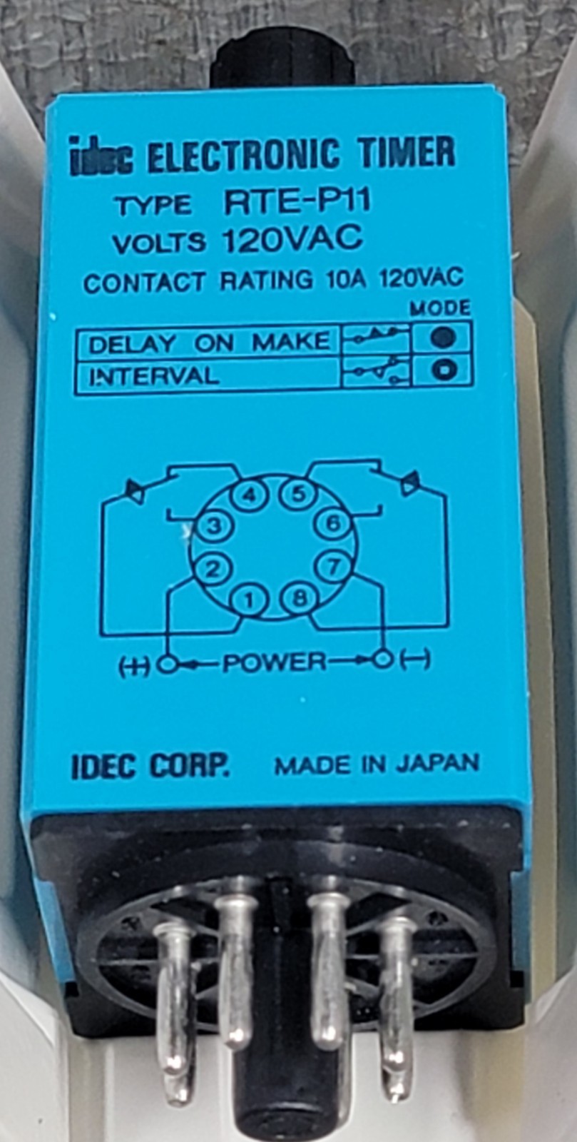RTE-P11 Idec Relay New In Original Box 120VAC New Old Stock