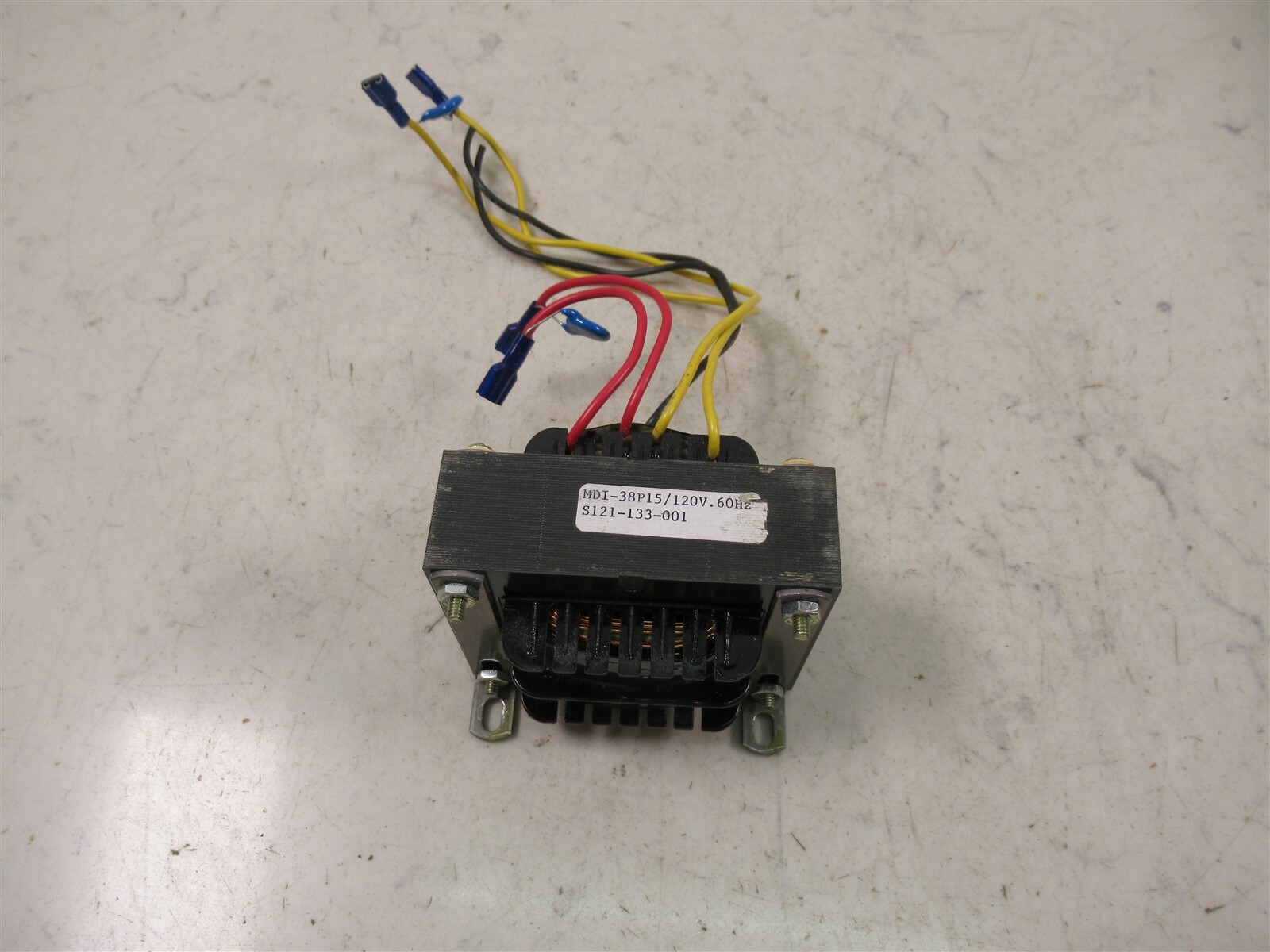 Transformer MDI-38P15 120V 60Hz S121-133-001