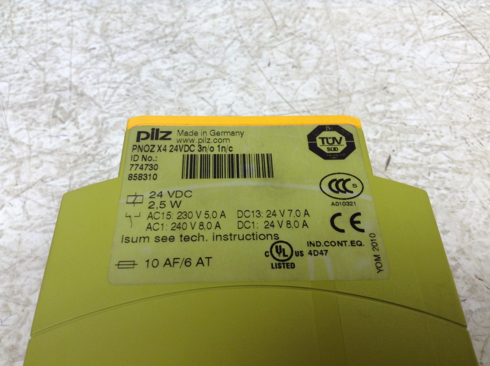 Pilz PNOZ X4 24VDC 3n/o 1n/c 24 VDC Safety Relay PNOZX4 (TSC)