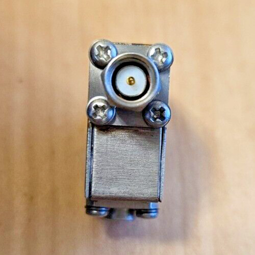 Harris Farinon Ferrites 8223250-102193 094-037134-001 2.3-2.8GHz RF Isolator SMA