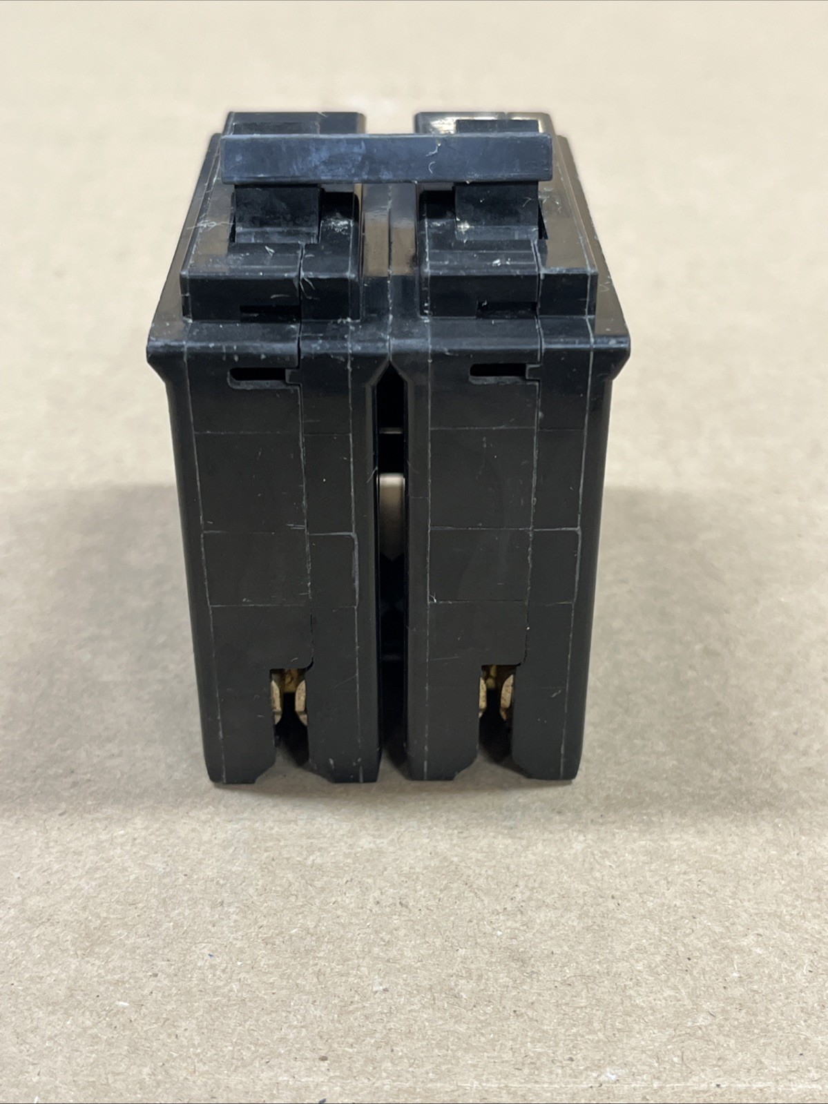 SQ-D SQUARE D HOM220 HOMELINE 20A 240V Double Pole
