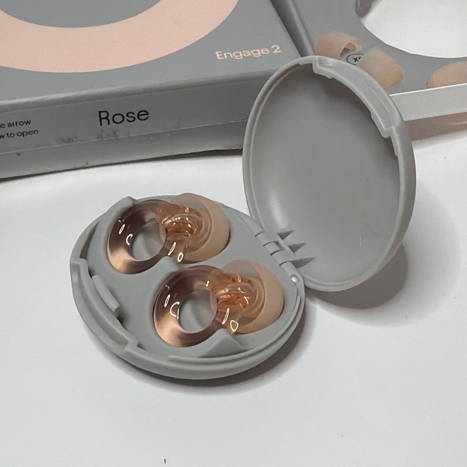 Loop Engage 2 Earplugs Rose – Noise Reducing Comfort | Open Box 1 L bud missing