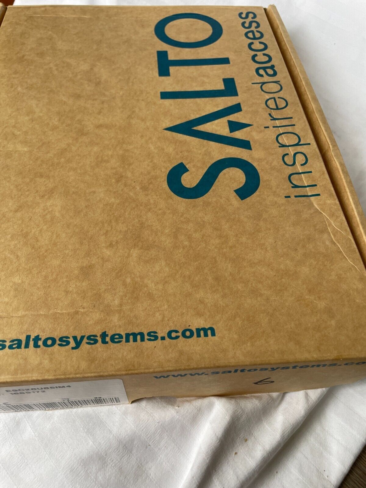 SALTO Security Systems E9C28U85IM4 – no batteries
