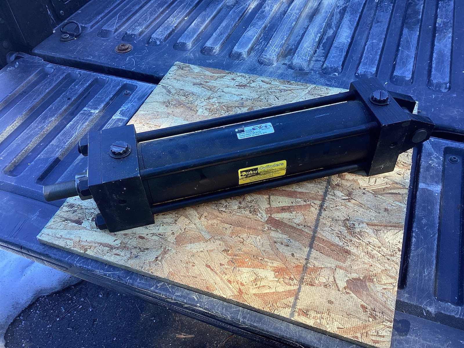 PARKER…03.25 CBB-2HLU 33AC 12.500…Series 2H…3,000 psi. Hyd. Cyl. NEW😀