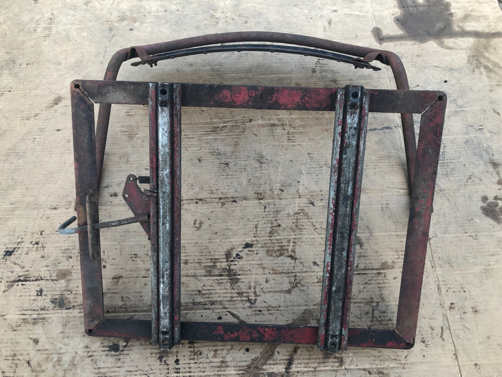 IH INTERNATIONAL 350 DIESEL UTILITY SEAT FRAME ASSEMBLY FARMALL