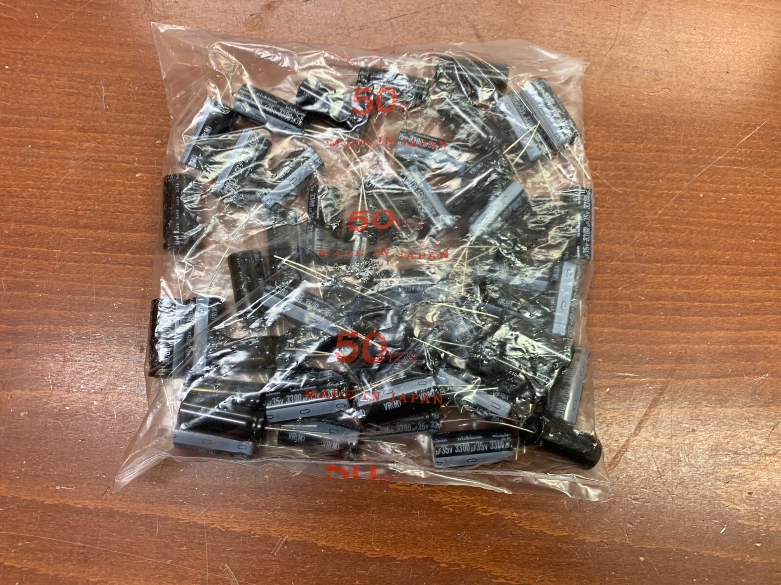 50-PCS Nichicon Electrolytic Capacitor Radial 3300uF 35V UVR UVR1V332MHA