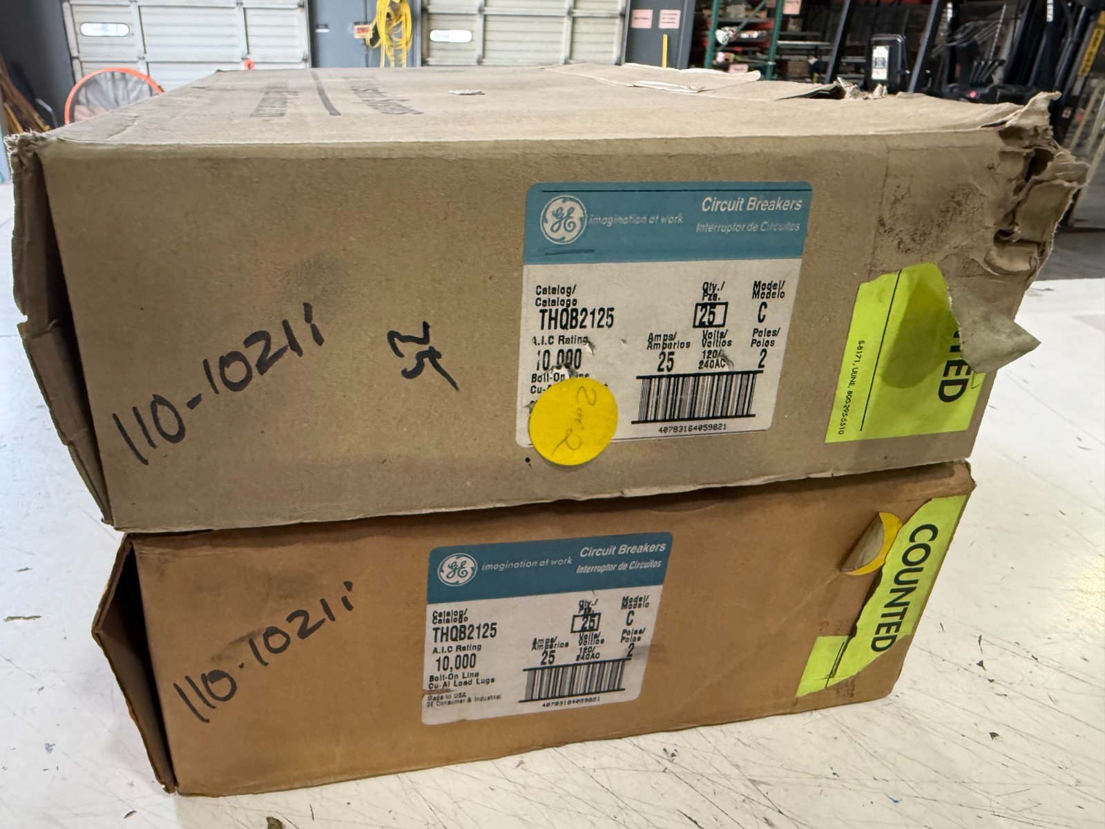 GE THQB2125 2 Pole 25A 240V Circuit Breaker Molded Case