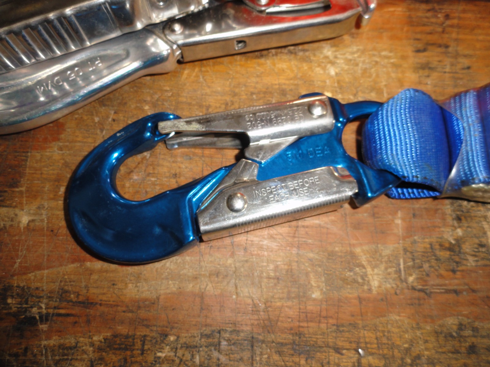 TECH SAFETY LINES MODEL 310 6FT LANYARD