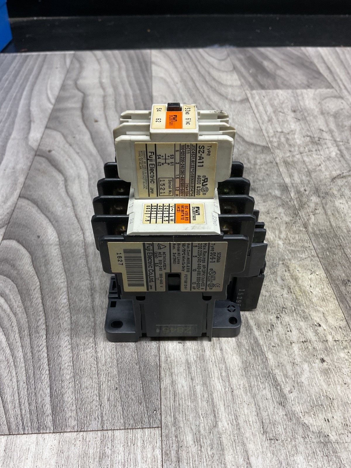 Fuji Electric SC-5-1 / SC51 Contactor 100/110V 60hz Coil #4020X106