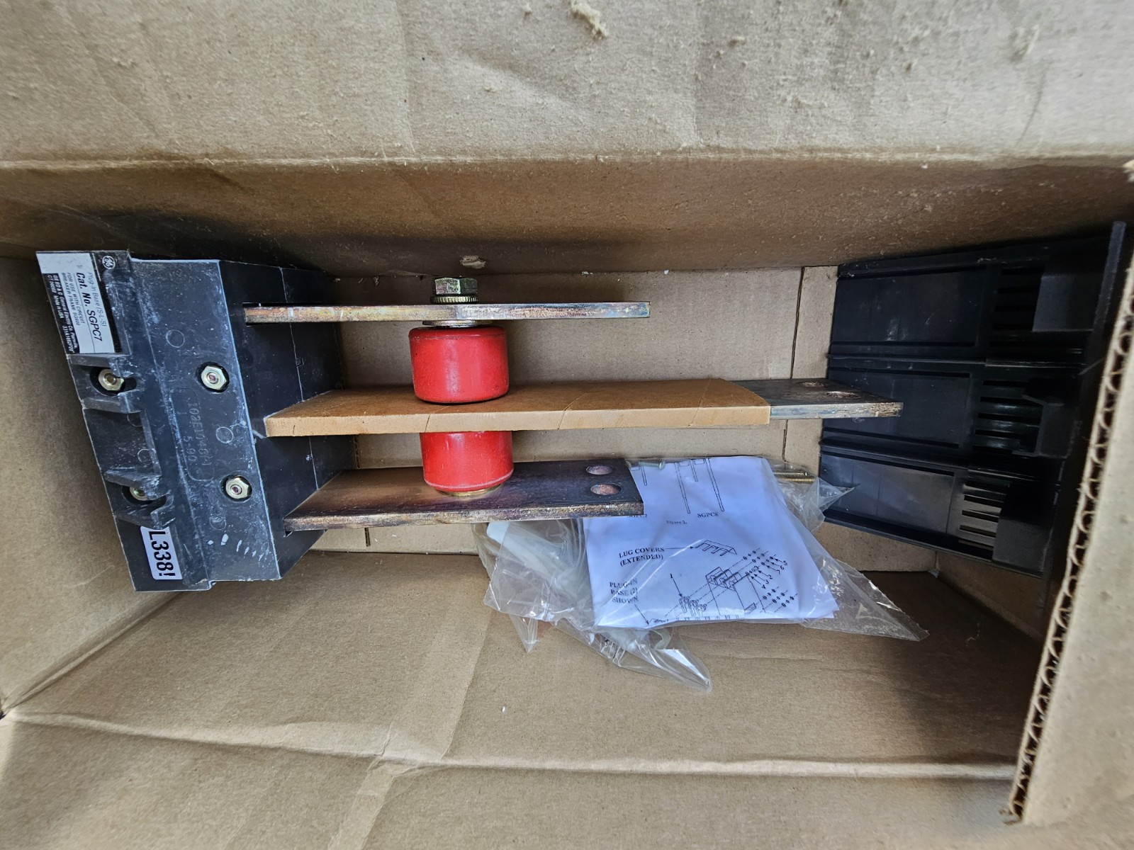 GE SGPC7 Spectra RMS Plug-In Mounting Base for SG600 600A Breakers 600 Amp SLS