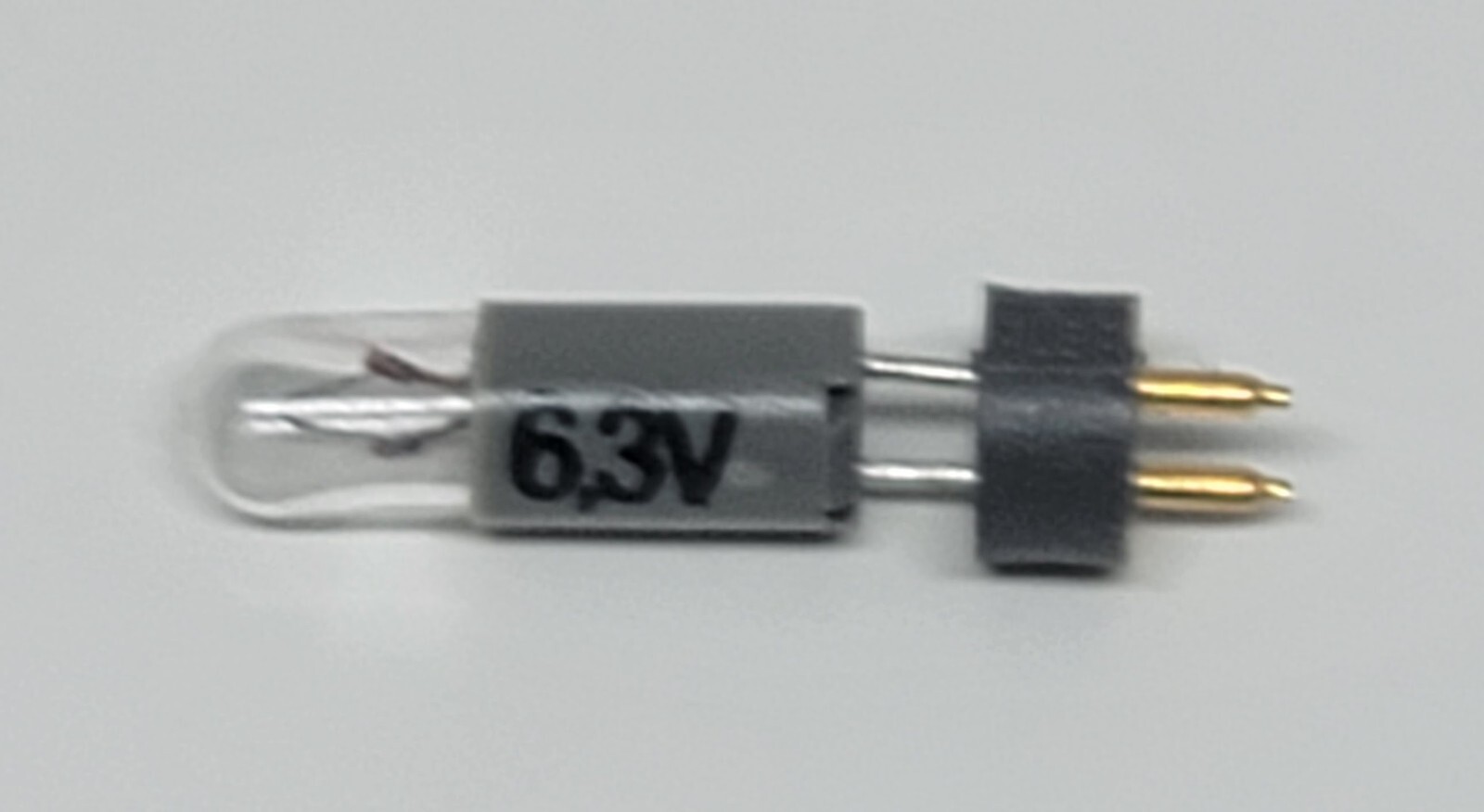 Lot of 10 – 7349 – Subminiature Bi-Pin Lamp, 6.3V, 200mA, 1/8” Pin with Socket