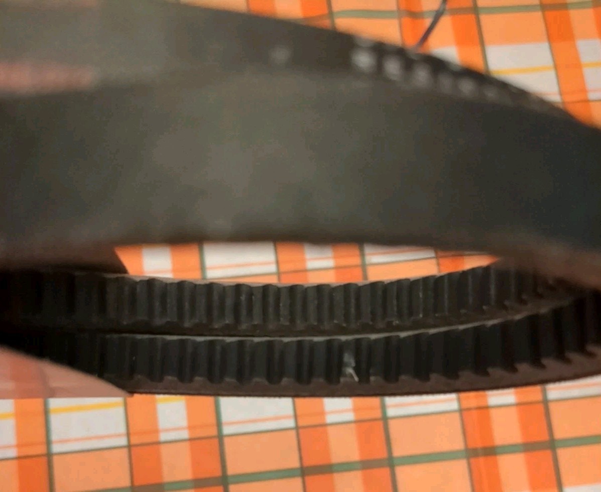 Dayton Premium V-belt 6L243G AX56
