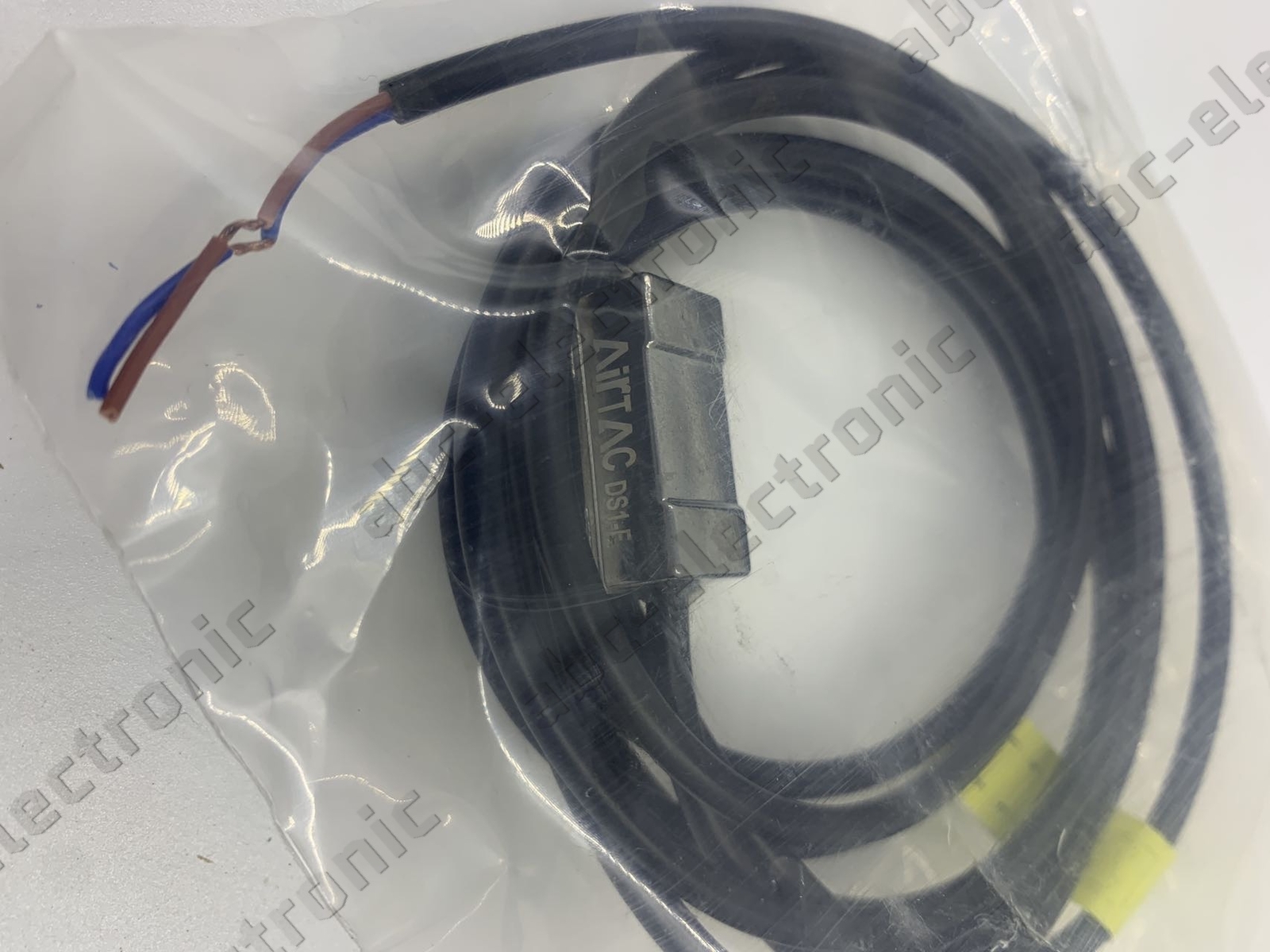 1PCS NEW DS1 DS1-A-020 DS1-E DS1-F DS1-FN DS1-G DS1-GN Magnetic Switch