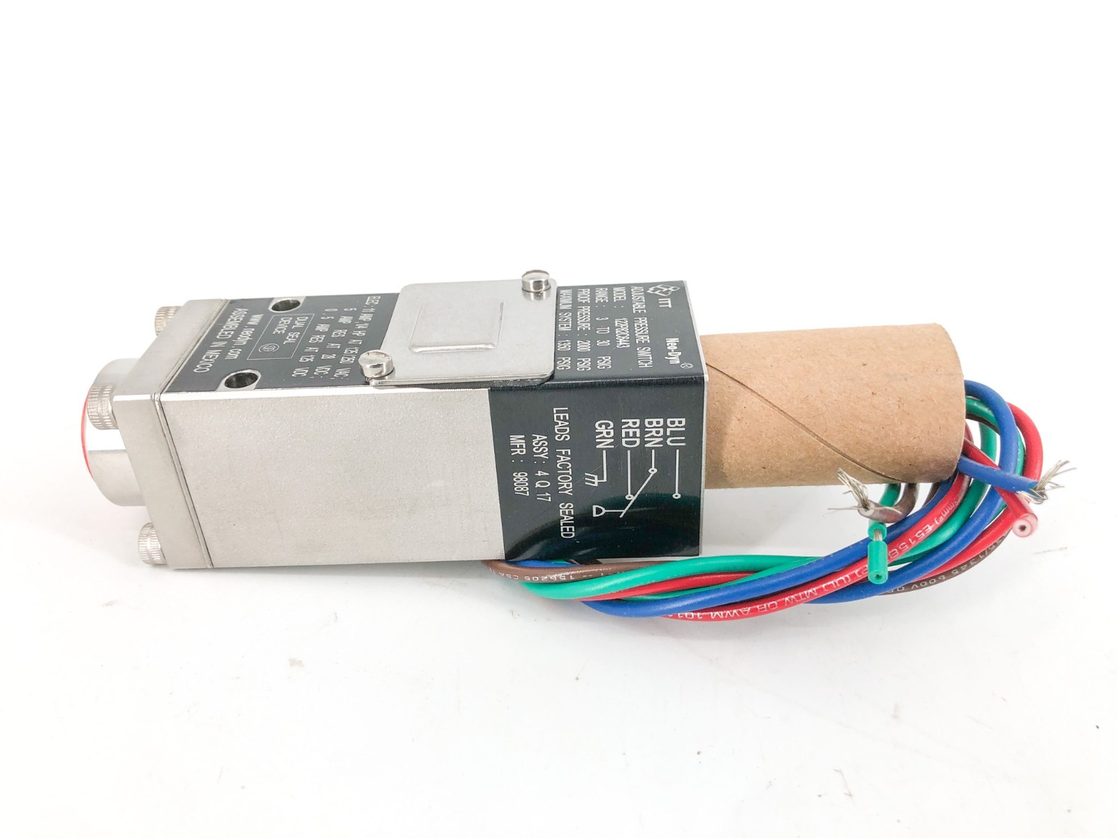New ITT 122P82C6443 Adjustable Pressure Switch 3-30psig 125/250VAC 11A – No Box