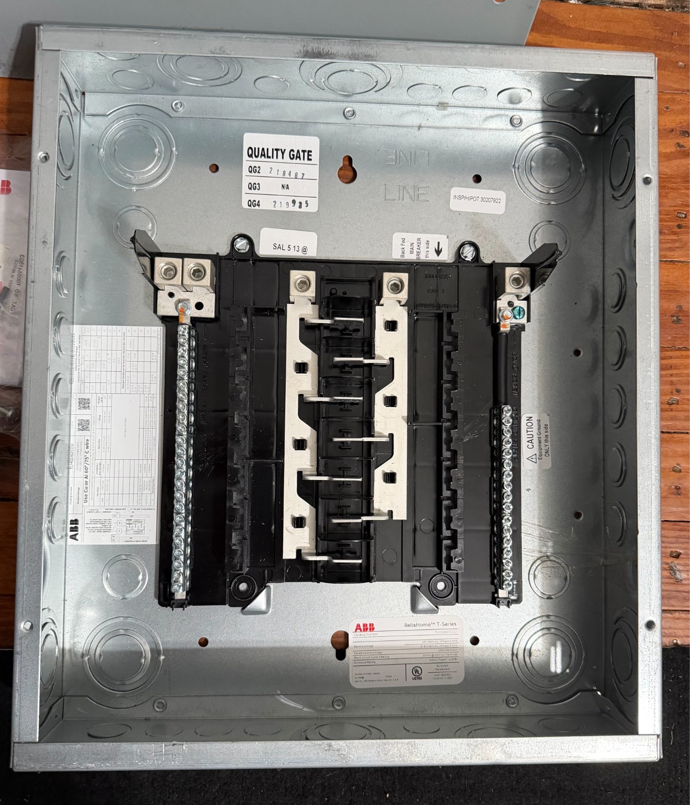 ABB TLMQ1412CCU 125A 14-Space 28-Circuit Indoor Main Lug Load Center (PLS READ)