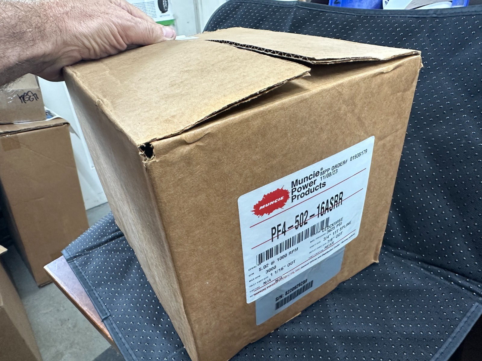 Muncie PF4-502-16ASRR – Gear Pump 11 spline – New in Box