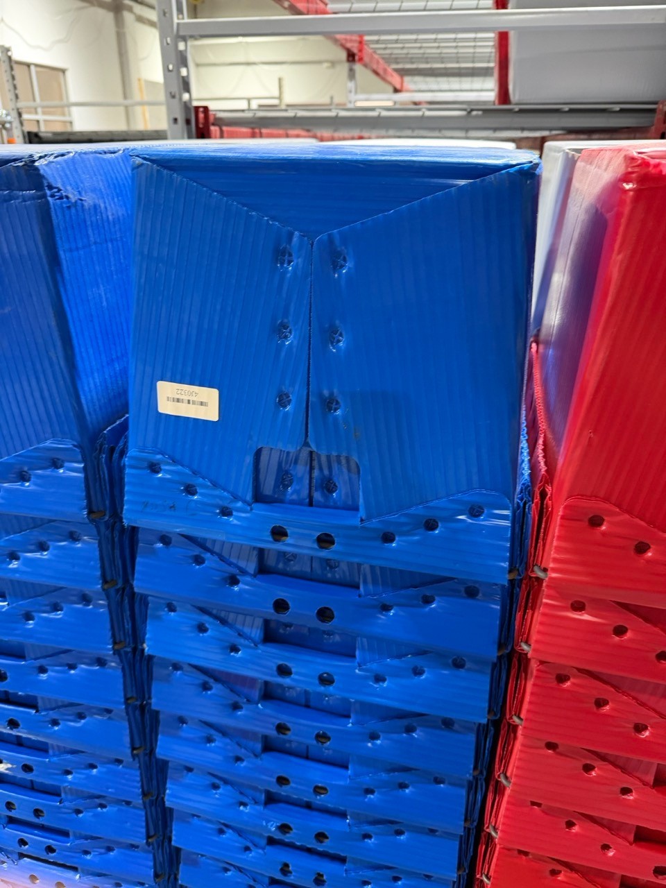 Lot of 300 Corrugated Plastic Postal Mail Type Totes Bins 18.25″Lx13.25″Wx11.5″H
