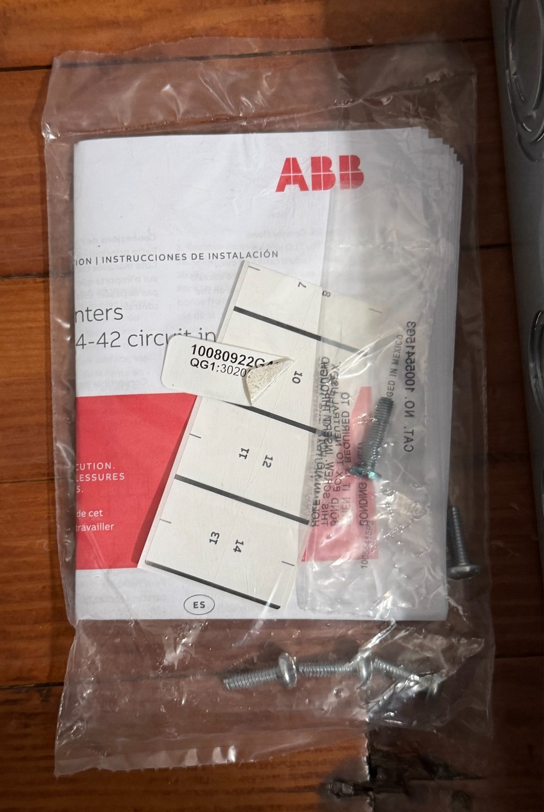 ABB TLMQ1412CCU 125A 14-Space 28-Circuit Indoor Main Lug Load Center (PLS READ)