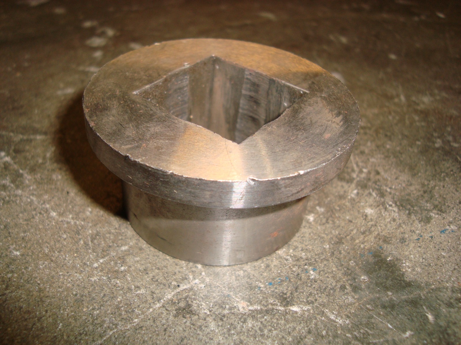 Servis Rhino Mower Blade Carrier Weldment Plate Blade Bolt Weld-On Bushing
