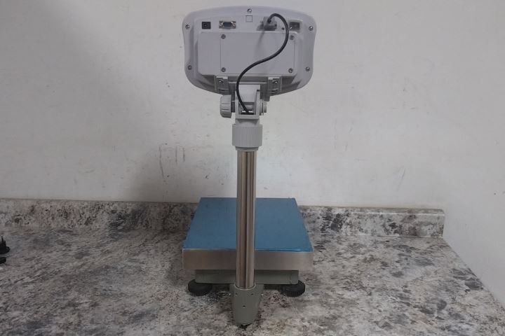Adam Equipment GBC 70a 70 Lb Capacity 100 to 240V Industrial Bench Scale