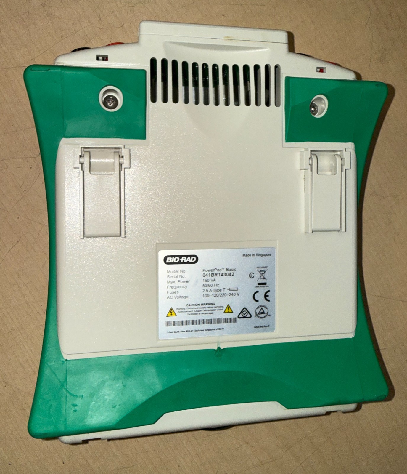 Bio-Rad PowerPac Basic Electrophoresis Power Supply w/Invitrogen Mini Tank