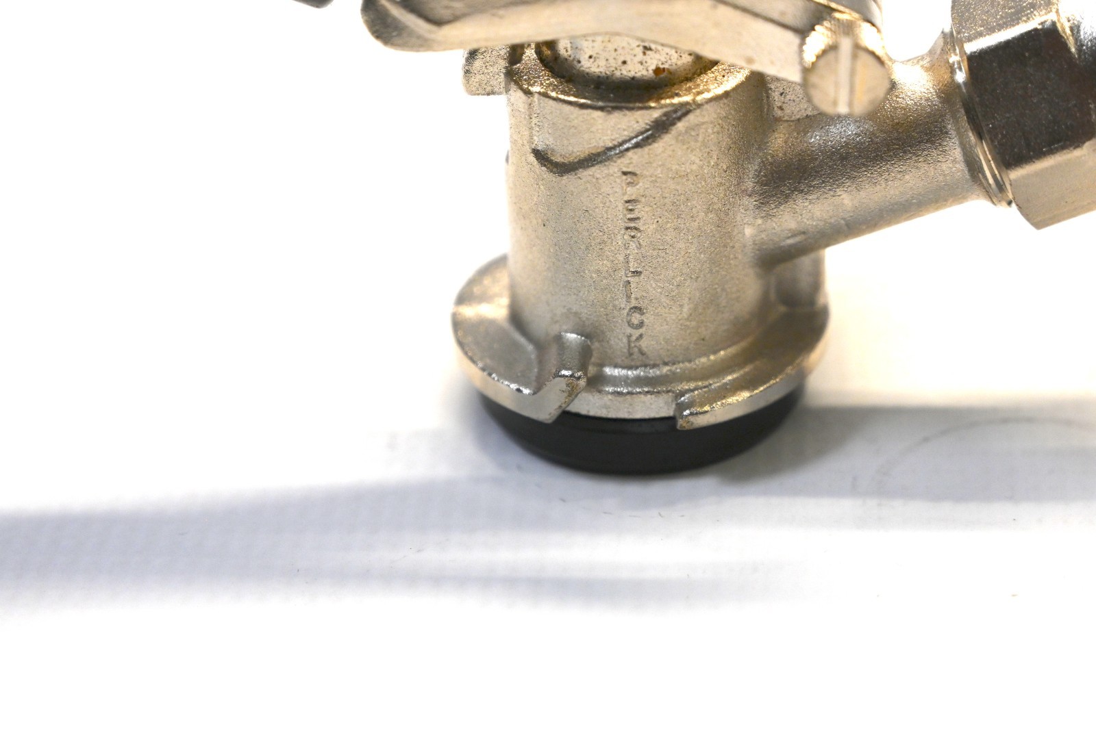 Perlick Commercial G-Series Keg Coupler for Domestic Kegs 36000G