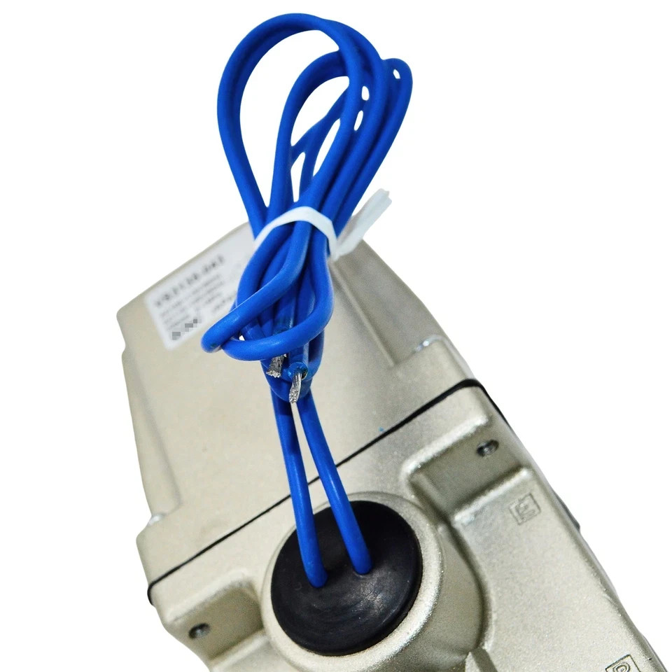 1 PCS Brand New SMC Solenoid Valve AC110V 50/60Hz VS3135-043 US Stock