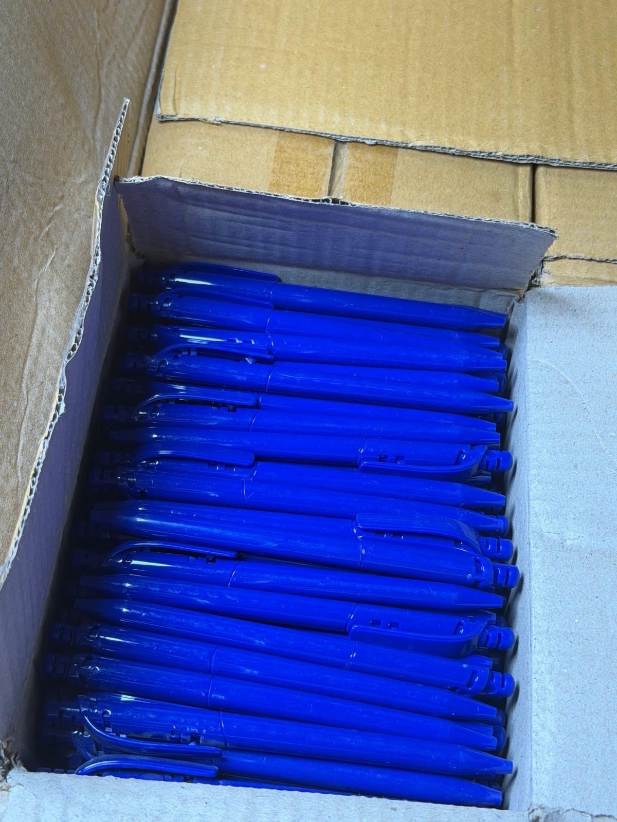 Assorted Ballpoint Pens Bulk Lot Various Colors Office Supply.