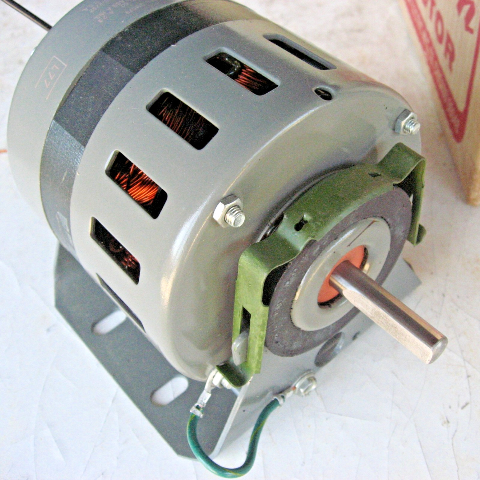 Dayton 1/15 HP Air Over Fan Motor Grainger 3M579 1550 RPM 115v 60 Hz CW 3/8″ Dia