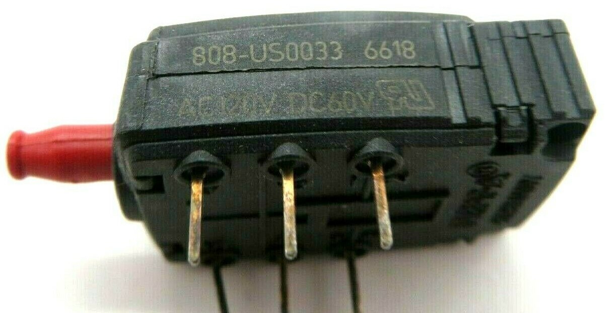 NEW LOT OF 18 E-T-A 808-US0033 CIRCUIT BREAKER 808US0033