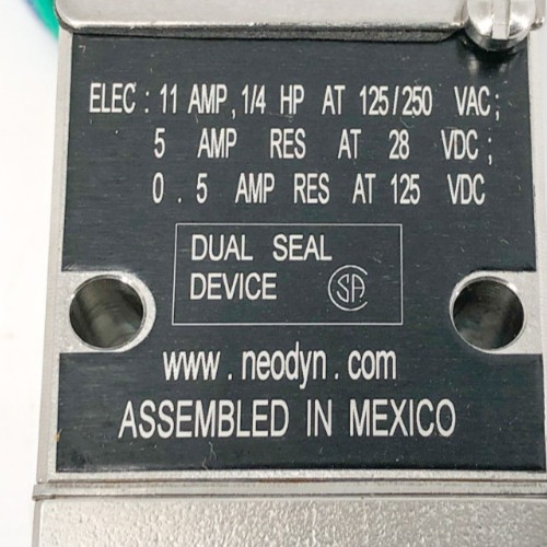 New ITT 122P82C6443 Adjustable Pressure Switch 3-30psig 125/250VAC 11A – No Box