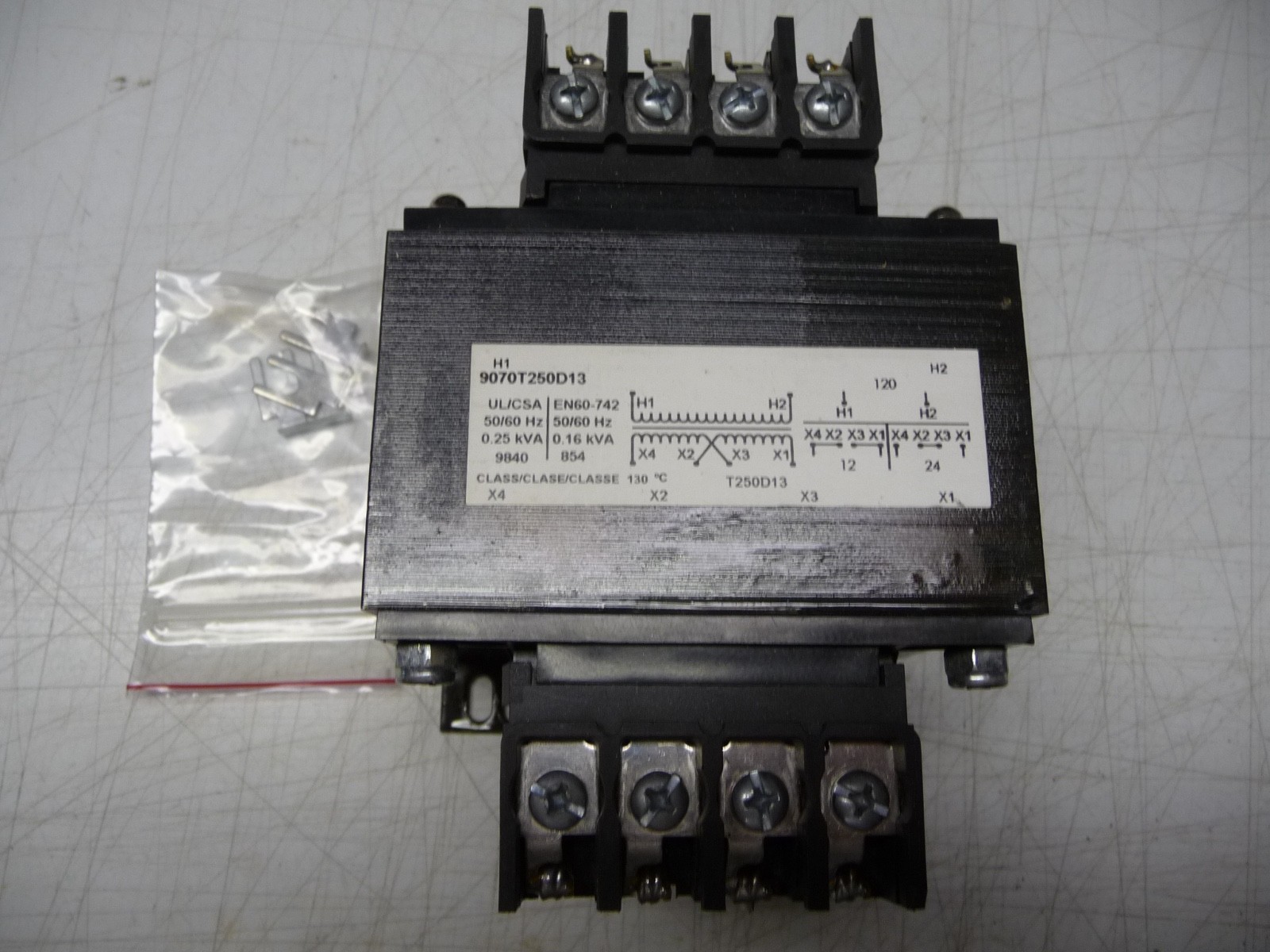 Square D, SQ-D, Control Transformer, 9070250D13, 120 – 12/24 Vac, 250 VA, New