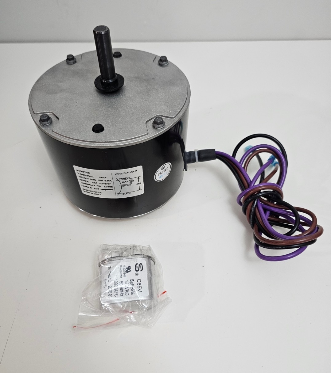 5KCP39GGV570S Condenser Fan Motor with 5µF Capacitor, 1/8 HP 200-230V 825 RPM, 4