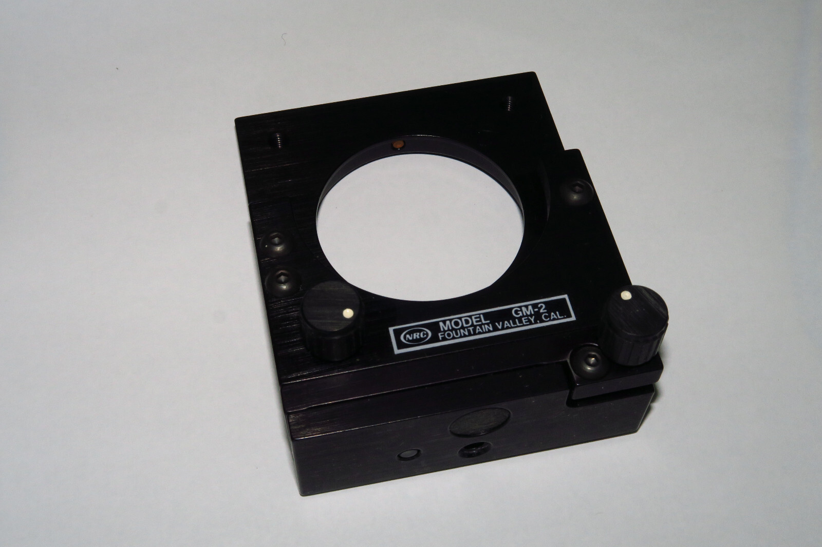 NRC / Newport GM-2 Gimble Mount 2-Axis for 2″ Mirror OPTICS TIP TILT