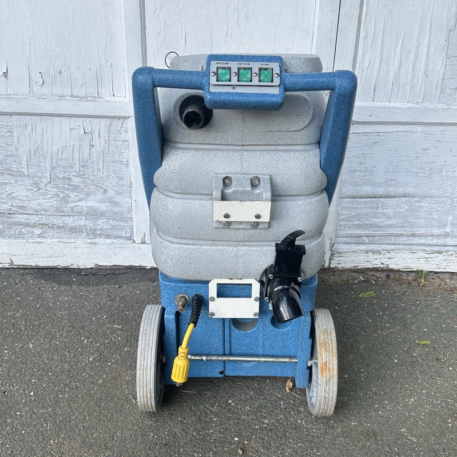 EDIC 2000CX-HR Galaxy 12 Gal. Box Carpet Extractor Adjust. 500 PSI with Heater