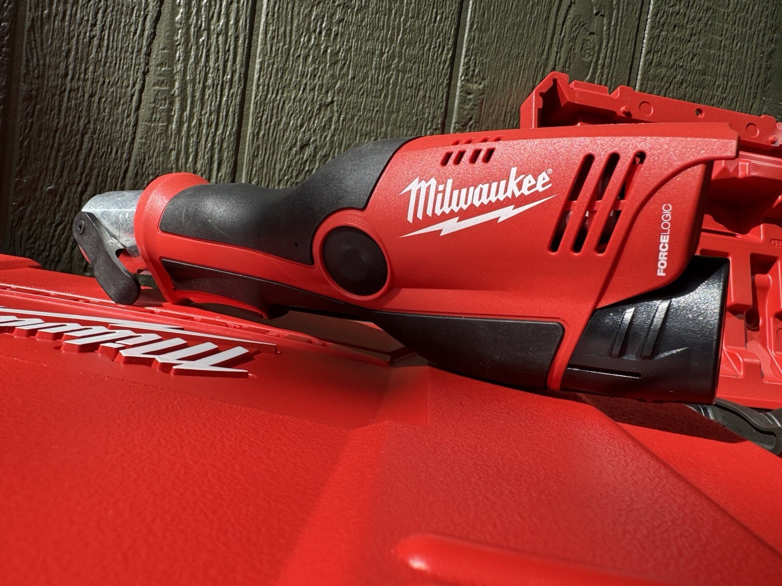Milwaukee 2473-22 M12 Force Logic Press Tool With Streamline ACR Press Jaw Kit