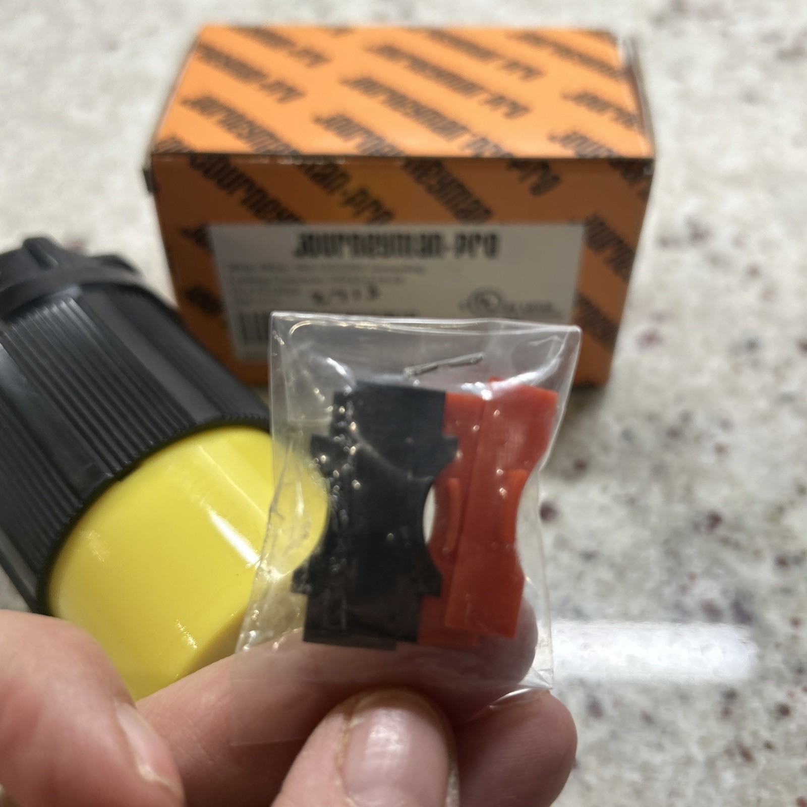 New Journeyman-Pro HJP-2713 30A Locking 3P 125/250V NEMA L14-30 Plug Blk/Yellow