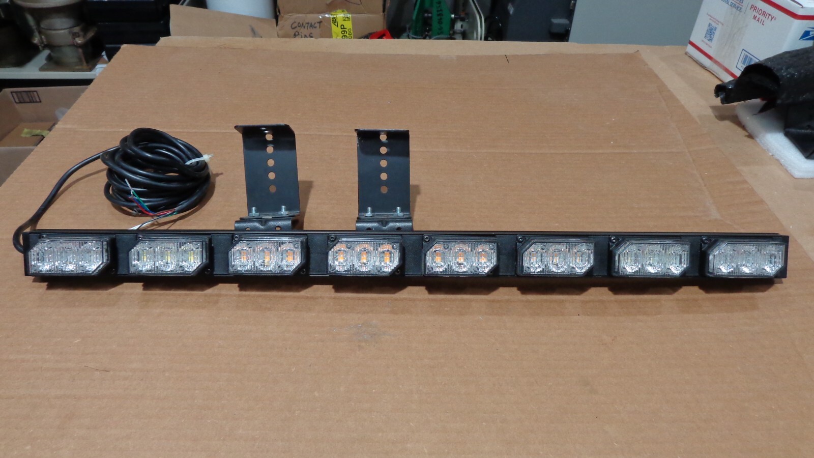 SoundOff Signal UltraLite 8 Exterior Warning Bar, 8 Module LED Amber/White