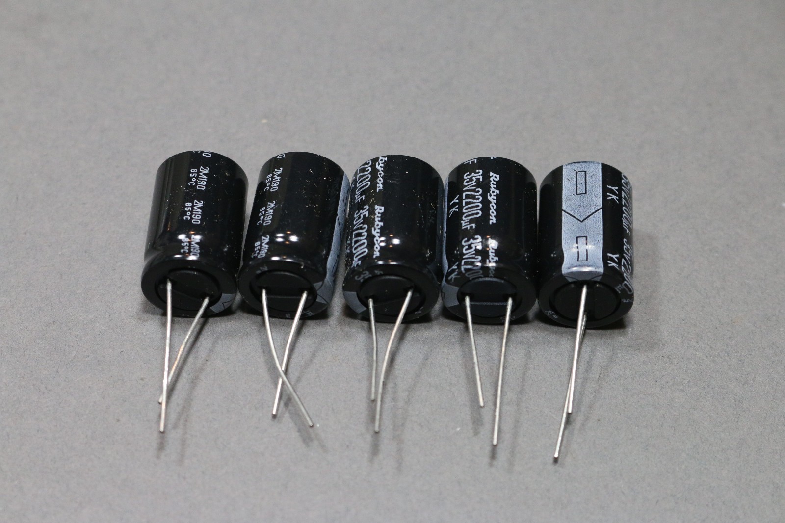50pc Rubycon 35YK2200M16X25 2200uF 35V 85C Radial Al Electrolytic Capacitors NOS