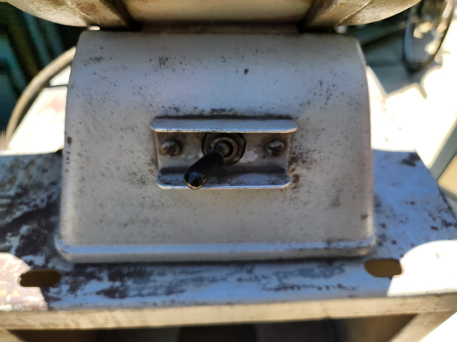 BALDOR GRINDER MODEL 1530