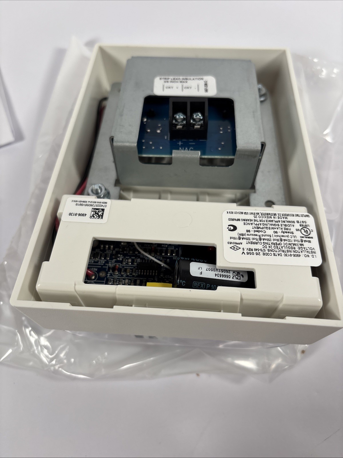 Simplex 4906-9130 Ceiling Mount Multi-Candela Horn Strobe – White 0743257